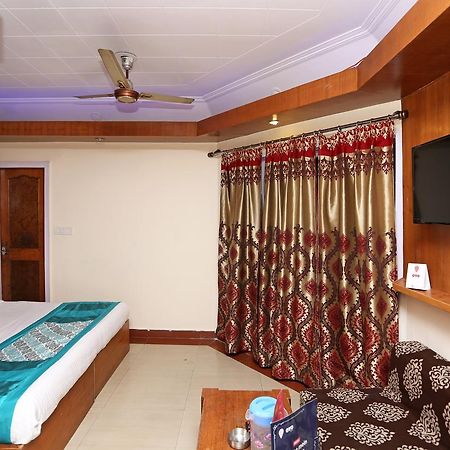 Oyo 8637 Shivam Hotel 무소리에 외부 사진